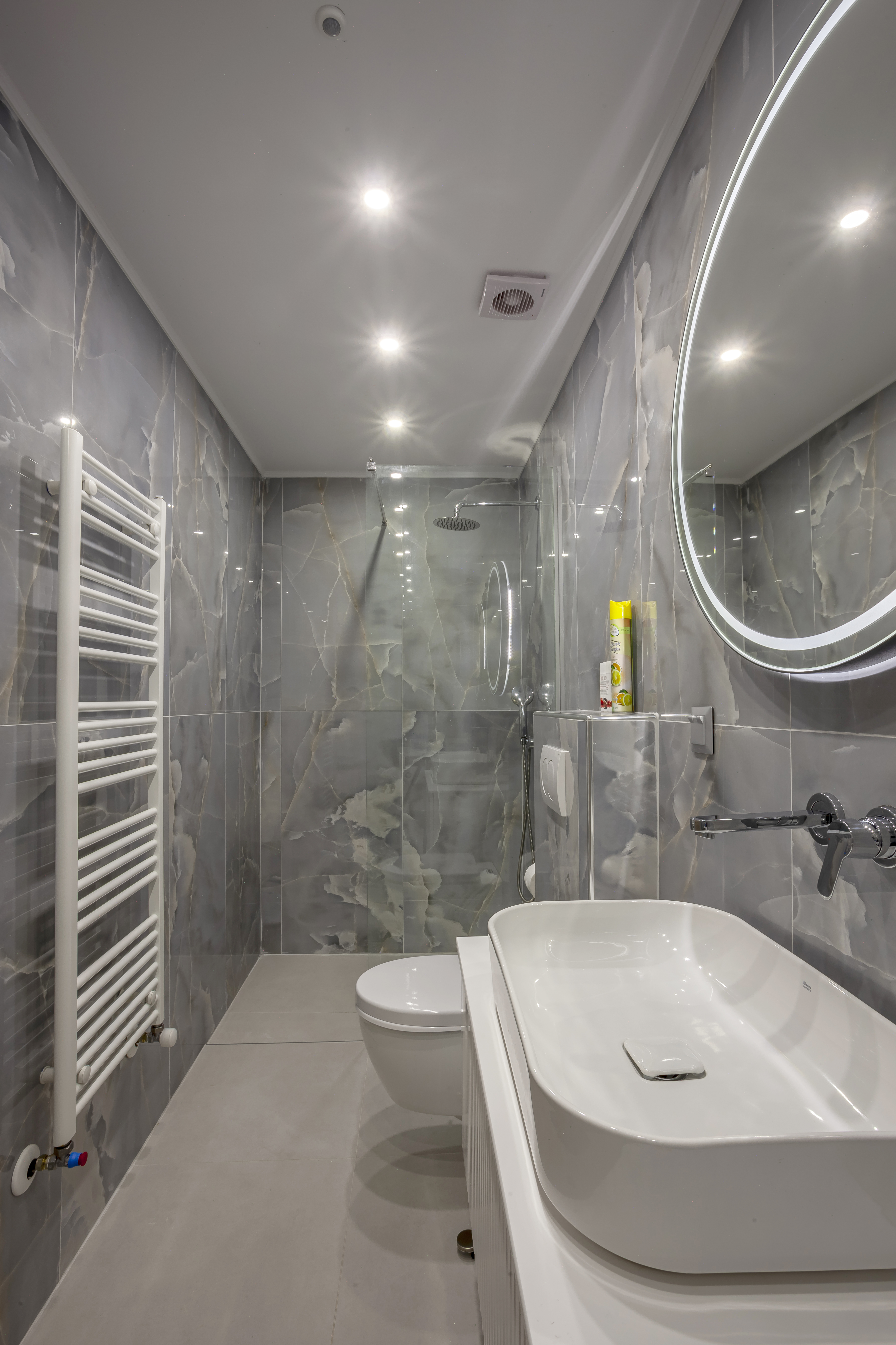 
Triple Room Bathroom 2