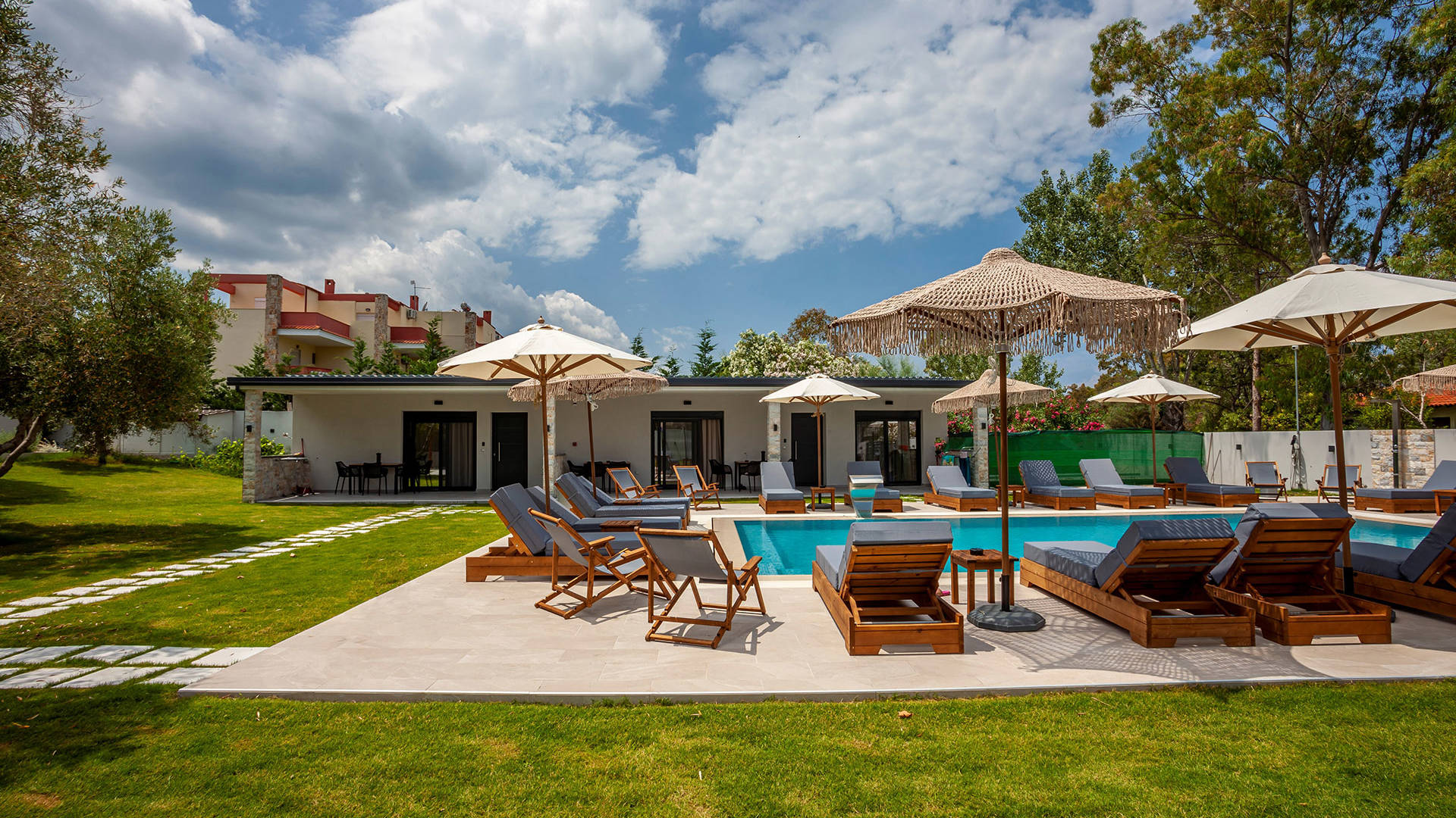 
Chalkidiki Apartments Olia seaside residence Swimming Pool 3