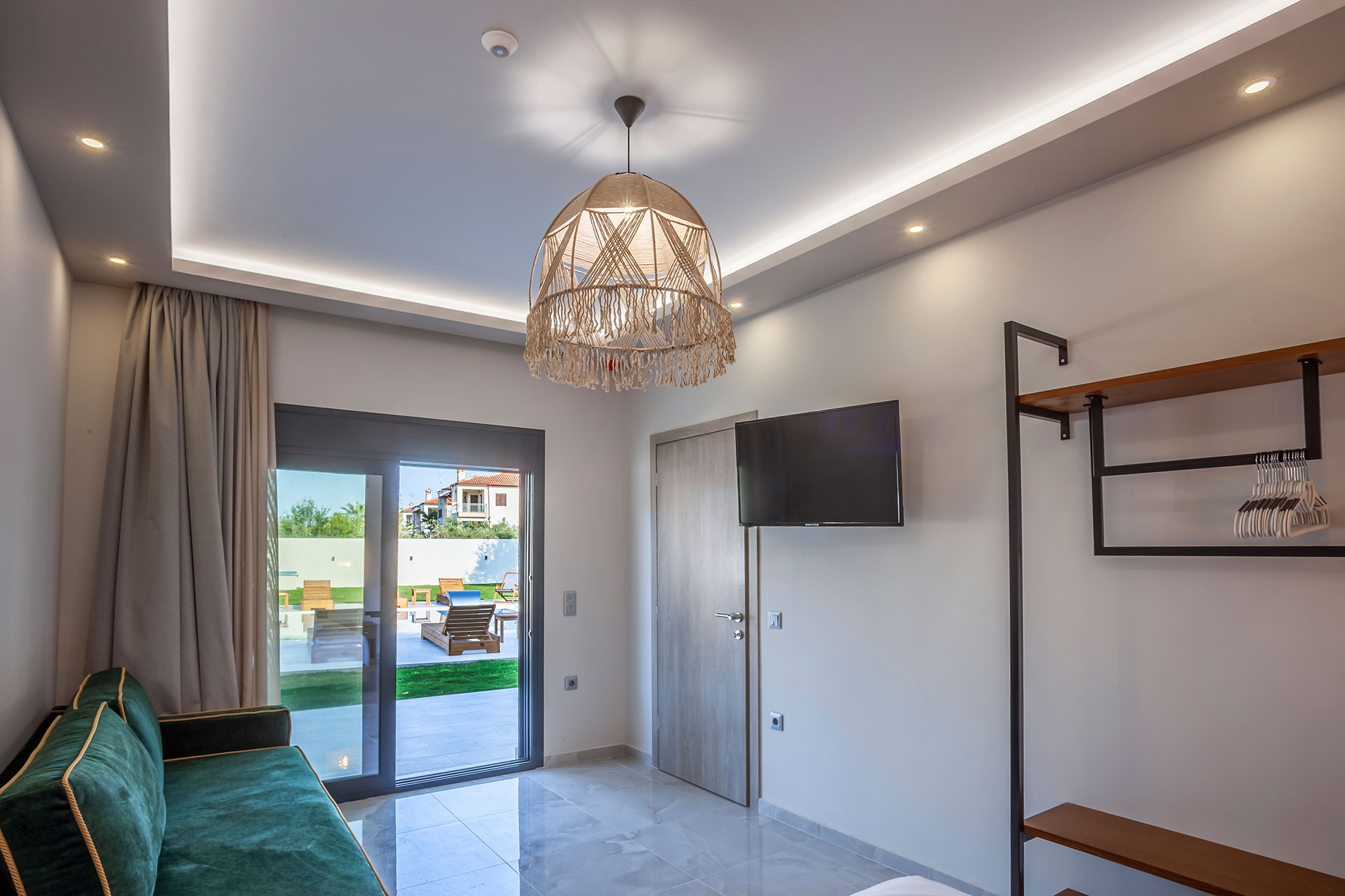 
Chalkidiki Apartments Olia Seaside Residence Luxury Suite Pool 0268 HDR Villa Halkidiki Pefkochori